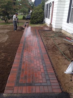 2 Rustic Red Paver with Charcoal Gray accent